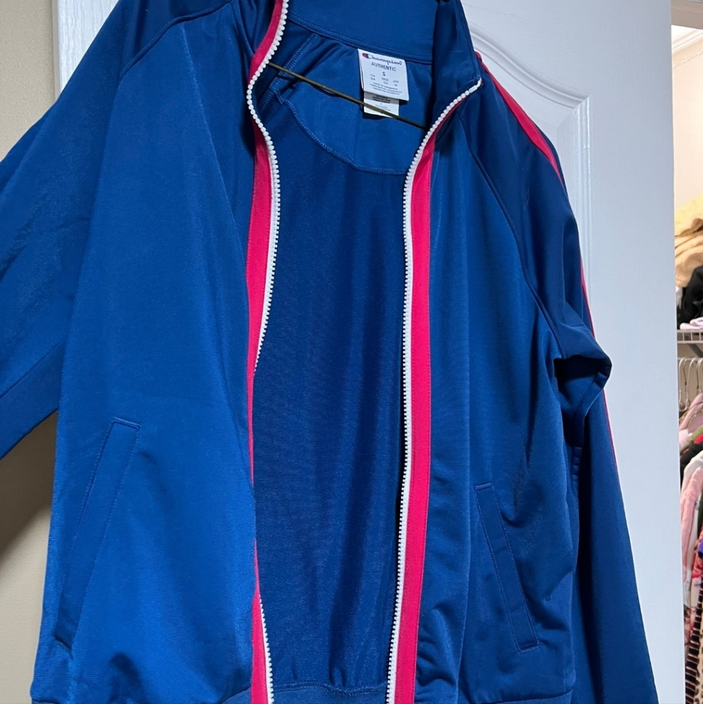 Champion Jacket - Picture 5 of 5